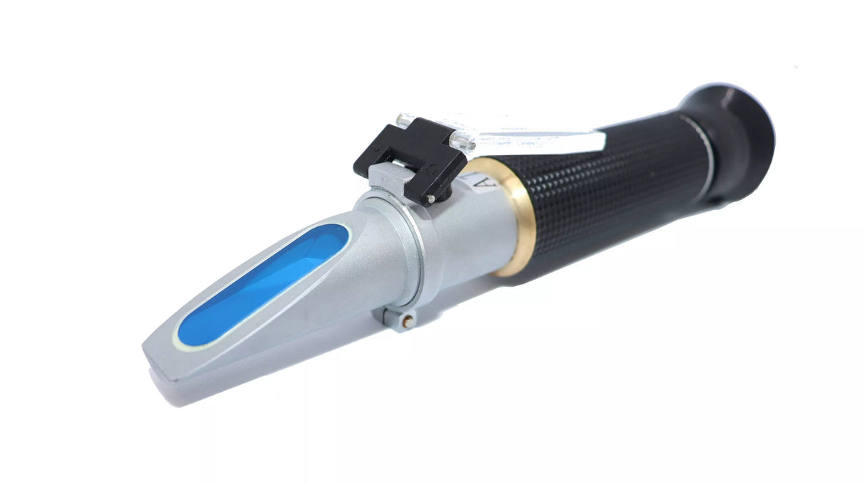 Refractometer